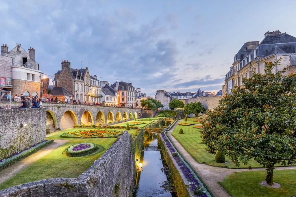 Arrivée en VTC à Vannes dans le Morbihan pour découvrir le Golfe du Morbihan